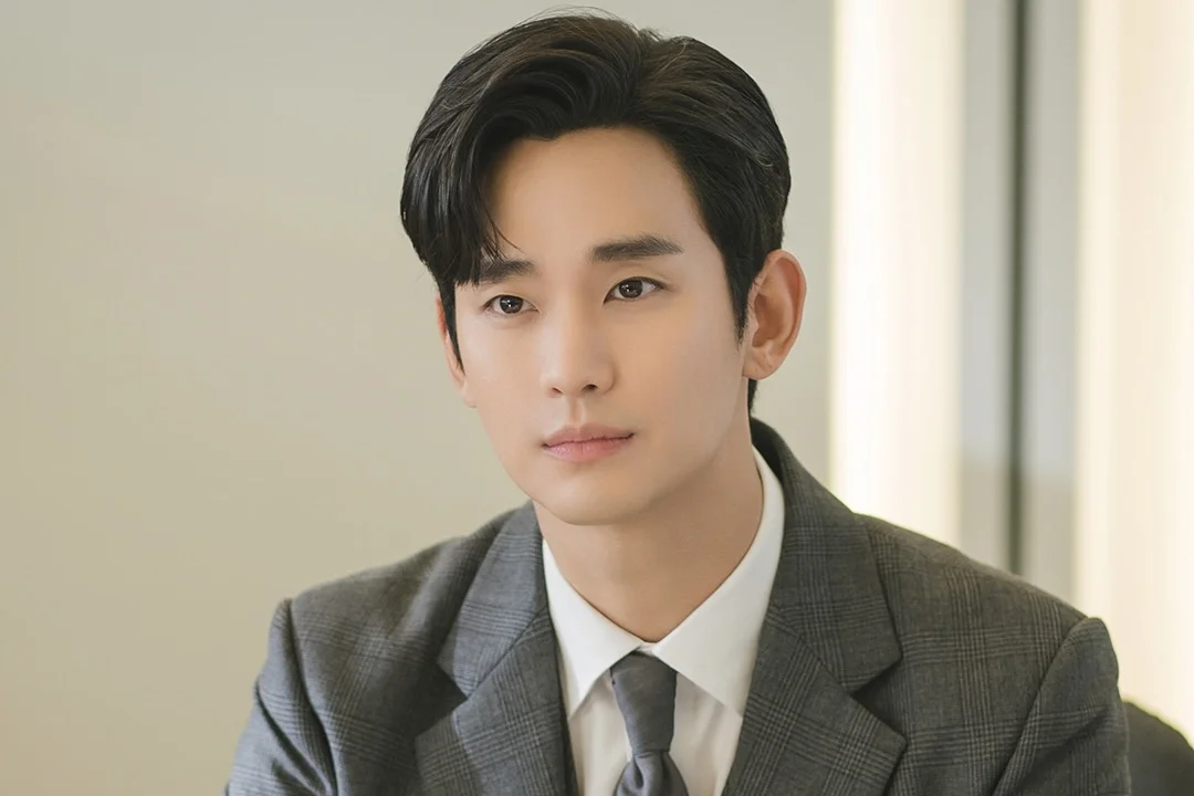 Prada Chấm Dứt Hợp Đồng Đại Sứ Với Kim Soo Hyun Giữa Bê Bối Đời Tư